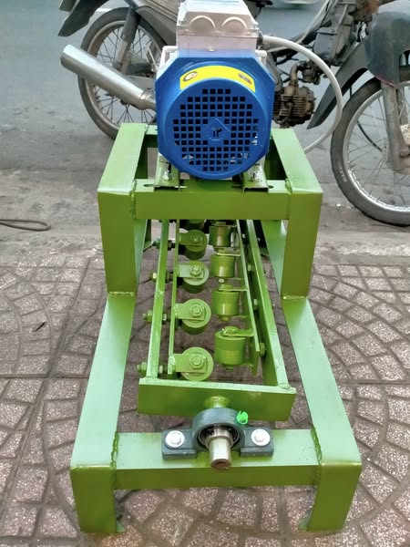 Máy duỗi sắt